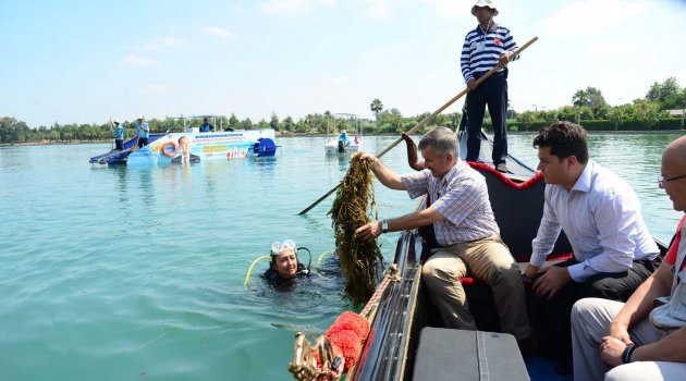 Seyhan dalgıçlarla temizleniyor
