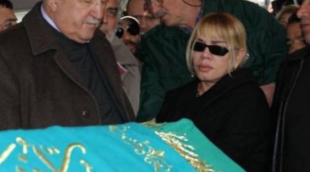 Sezen Aksu'dan kötü haber!