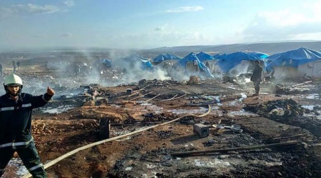 Sınırda sığınmacı kampı bombalandı! 60 ölü
