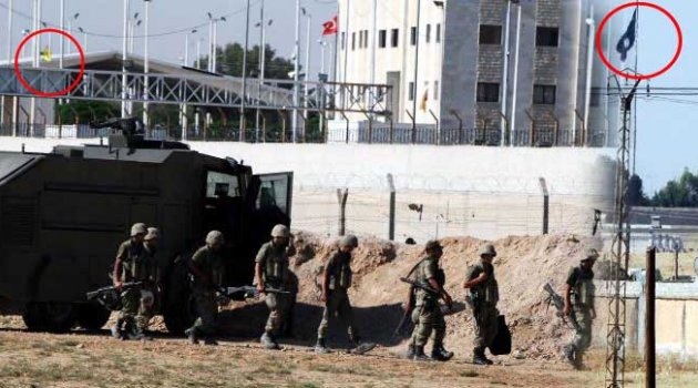 Sınırda üç bayrak