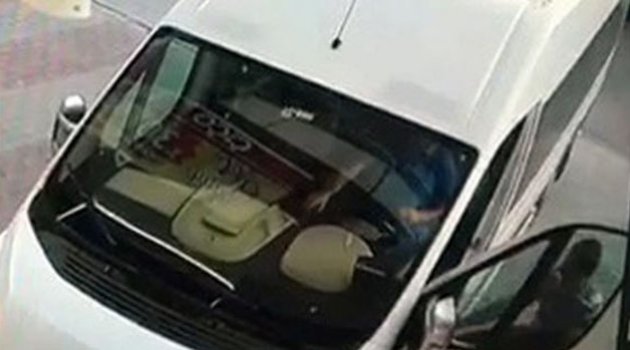 Şoförü vurdu sakince olay yerinden uzaklaştı