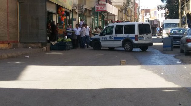 Sokak ortasında silahlı saldırı! Ölü ve yaralılar var