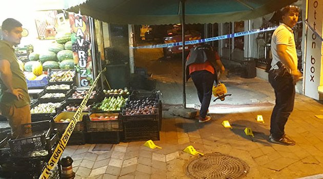 Sokak ortasında silahlı saldırıya uğradı