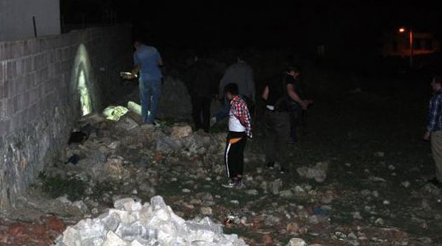 Sokakta bulduğu roket başlığını eve getirdi