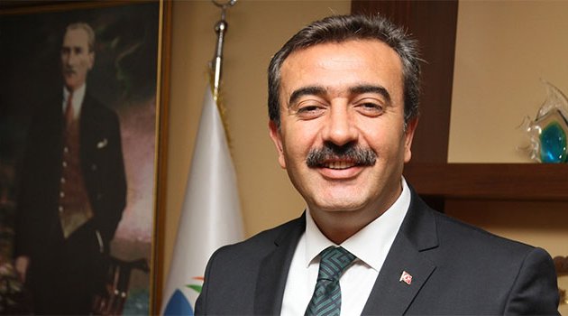 Soner Çetin, en başarılı belediye başkanı seçildi