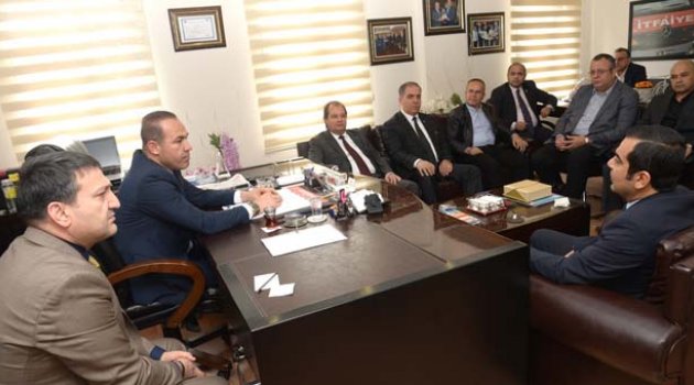 Sözlü’den Müteahhitlere: "Hiç ucuz yapıya girmeyin"