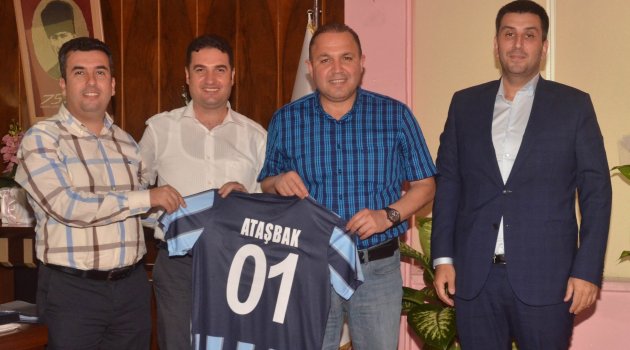 Sözlü: il spor müdürlüğü İle et tırnak gibiyiz