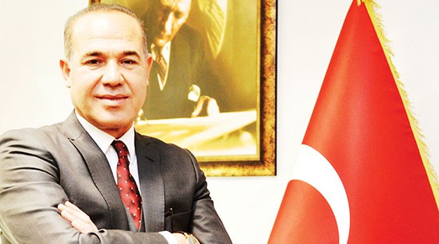 Sözlü şehit ailelerine gıda kolisi hazırlıyor