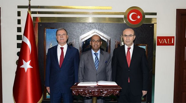 Sri Lanka’nın Ankara Büyükelçisi Amza’dan Vali Demirtaş’a Ziyaret