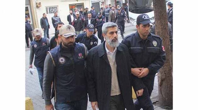 ‘Suç örgütü kurmakla’ suçlanıyor...