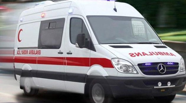 Sulama kanalına devrilen otomobilde anne ve oğlu öldü