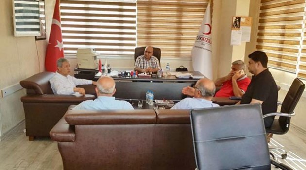 Sümer, kurban bağışını Kızılay’a yaptı