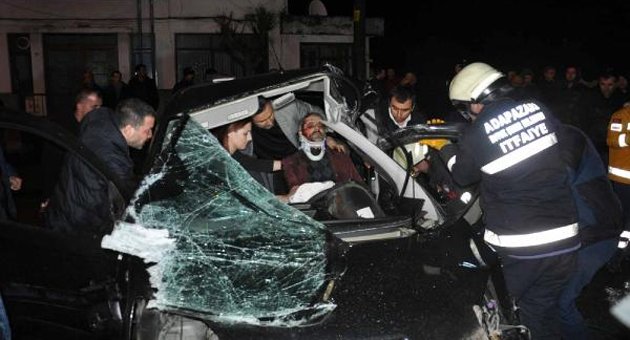 Şüpheli aracı takipte kaza: 2 polis yaralandı