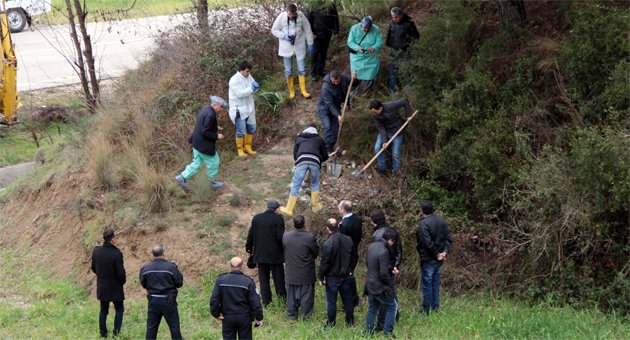Şüpheli mezardan bebek değil, köpek çıktı