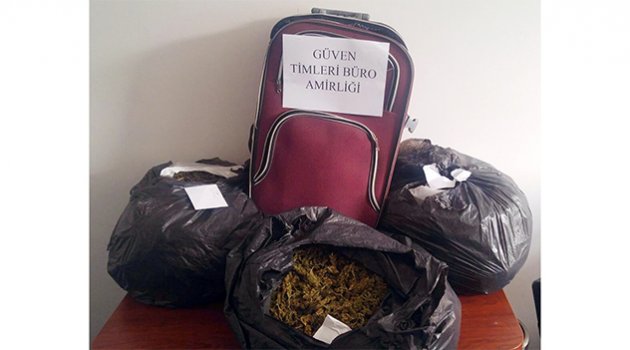 Şüpheli Otomobilden 17 kilo esrar çıktı
