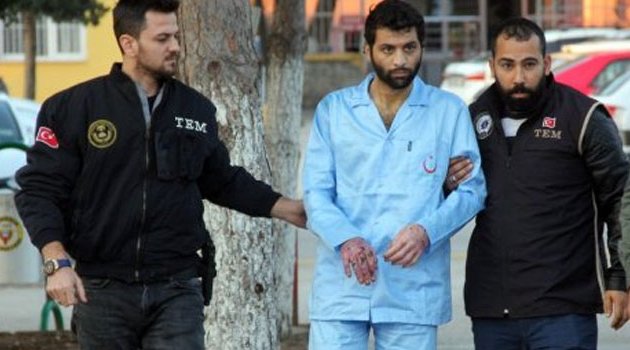 Suriye’de Bomba Patlatan Deaş’lı Teröristler Türkiye’de Yakalandı