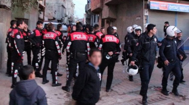 Suriyeli gerginliğine biber gazlı müdahale
