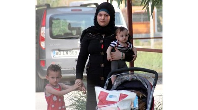 Suriyeli Kadın 3 Çocuğuyla Kalacak Yer Bulamadı
