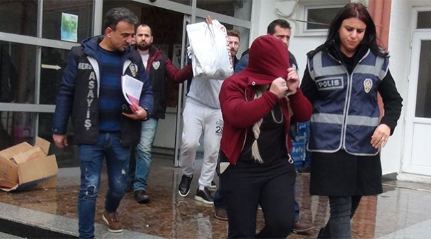 Suriyeli şahsı yağmaladılar