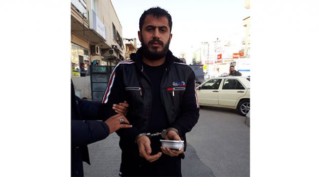 Suriyeli torbacı suçüstü yakaladı