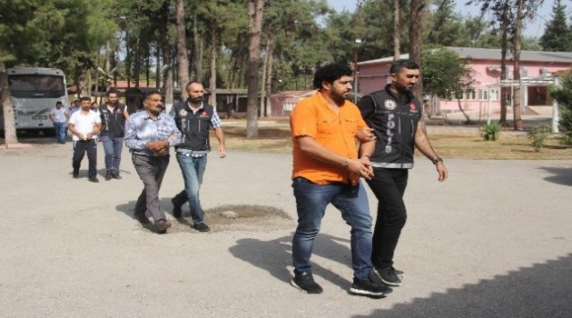 Suriyeli torbacılar gözaltına alındı