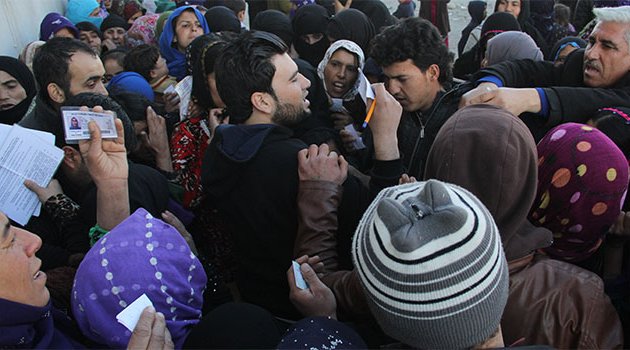Suriyeli yardım bahanesiyle Suriyeliyi dolandırıyor