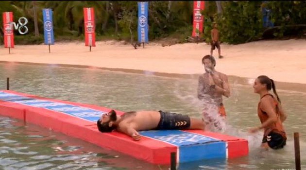Survivor'da dokunulmazlığı hangi takım kazandı?