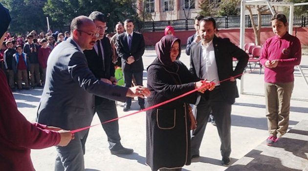 Susar kardeşlerden okula çeşme