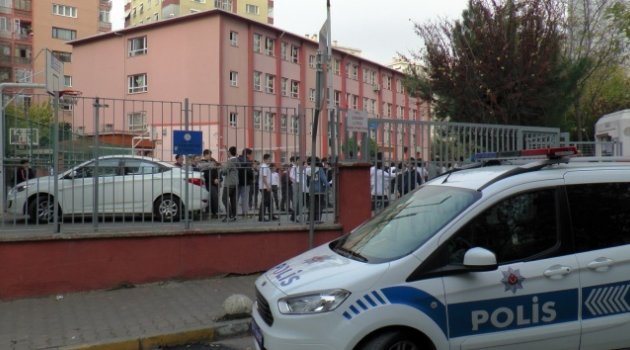 Taciz iddialarına karşı veliler ayaklandı