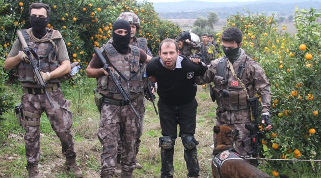 Taksiciyi öldüren şahıs film gibi operasyonla yakalandı