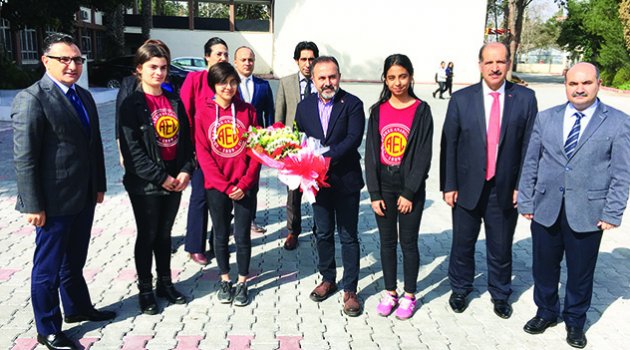 Tamer Dağlı gençlerle buluştu