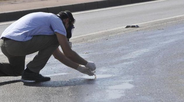 Tankerden yola kimyasal madde döküldü: 3 kişi hastanede tedavi altına alındı