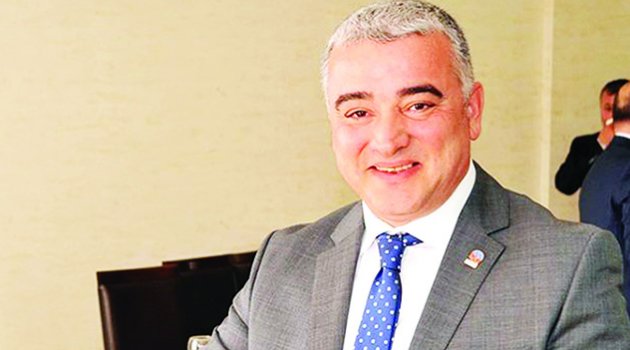 Tanyıldız'a 'Vefa', Başçı  ve Küçük'e 'Başarı' ödülü