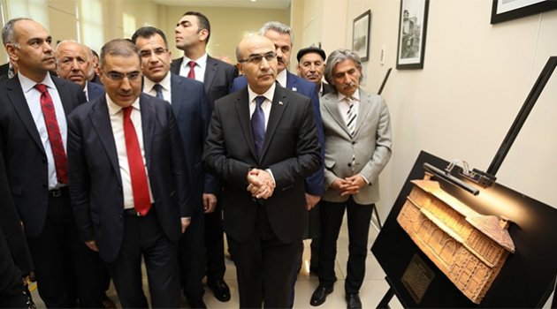 "Tarihte Adana" sergisi
