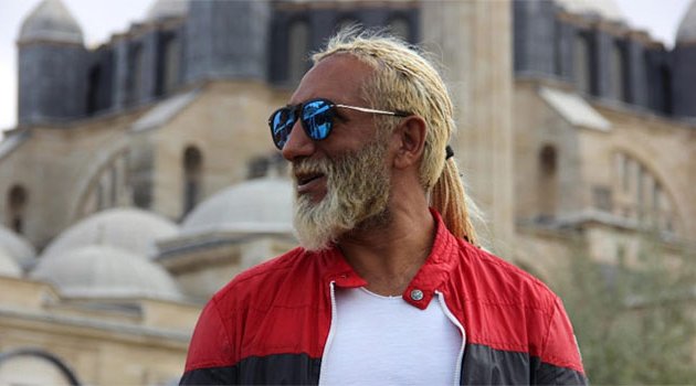Tarık Mengüç, Kerimcan Durmaz'ı bombaladı