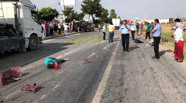 Tarım işçisi taşıyan kamyonet TIR’a çarptı ölü ve yaralılar var