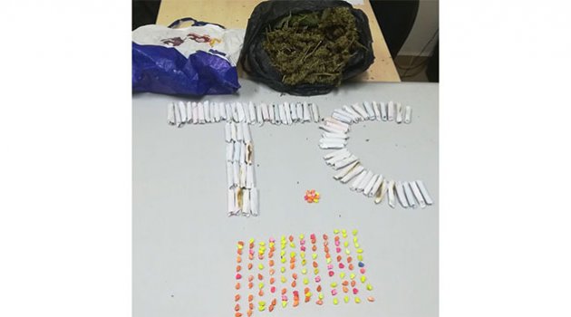 Tarlada uyuşturucu satışına suçüstü