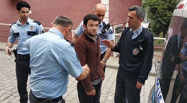 Tartıştığı babasını bıçakladı