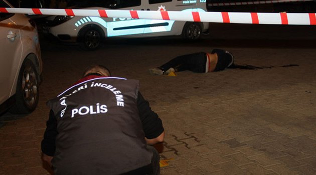 Tartıştığı kişiyi silahla vurarak öldürdü