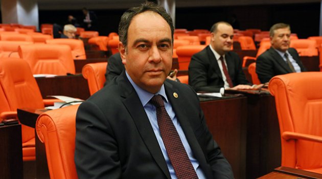 “Taşeron sanatçılar kadro bekliyor”