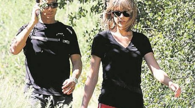 Taylor Swift dağ, taş dinlemedi