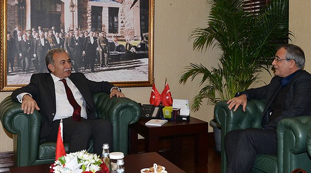 Tebriz Belediye Başkanı Najafi’den Vali Büyük’e ziyaret