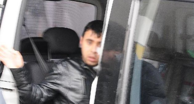 Tekstil işçisi kadın, vardiya çıkışı kendisine saldıran kişiyi bıçakla yaraladı