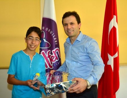 TEOG Türkiye birincisine Bilfen’den hediye