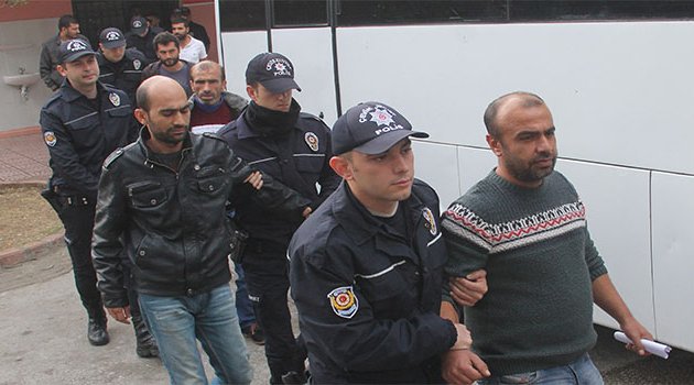 Terör operasyonunda yakalanan 20 kişi adliyeye sevk edildi