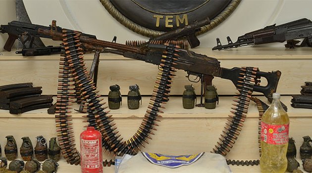 Terörist kadın valilikte bombayı böyle patlattı