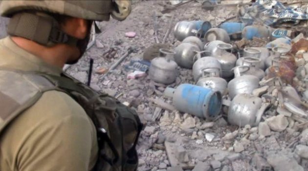 Teröristlerin bomba imalathanesi tespit edildi