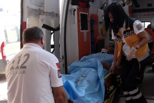 Tesisat döşerken akıma kapıldı