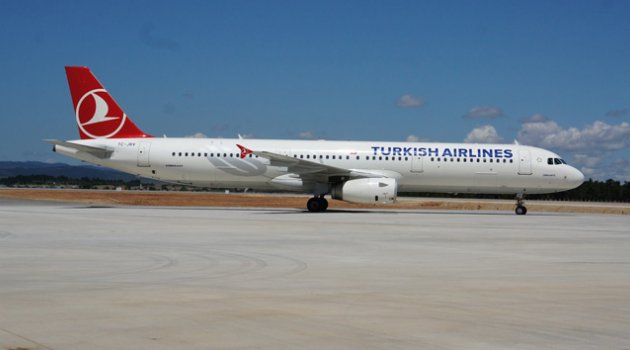THY uçağı arıza nedeniyle geri döndü