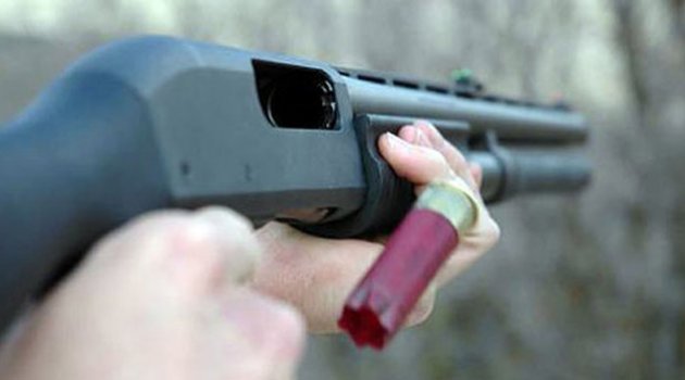 Tilki yerine yanlışlıkla eşini vurdu